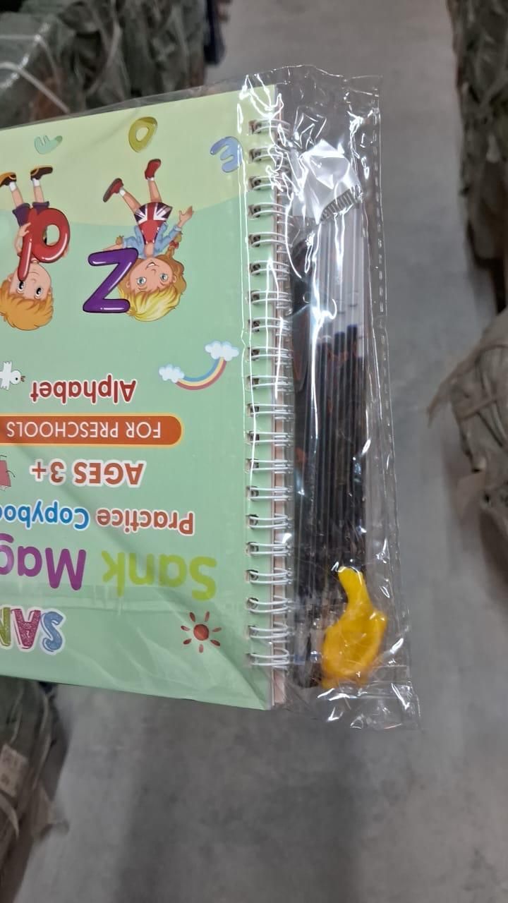 Sank Magic Practice Copybook (4 BOOKS,1 PEN,1 GRIP,10 REFILL) b1s18a-ff