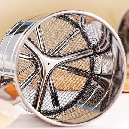 Stainless Steel Handheld Flour Sieve NexivoEdge